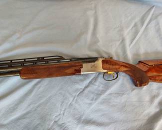 Joel Etchen Special Browning Citori Trap Special over under engraved with all extras.