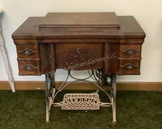 Treadle sewing machine & cabinet