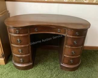 Kidney bean shaped desk