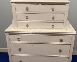 Wood dresser
