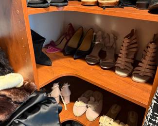 STUART WEITZMAN, DONNA KARAN, CAVIN KLEIN, LAMB ETC..