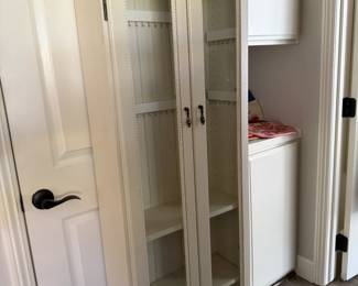 TALL WHITE JEWELRY CASE