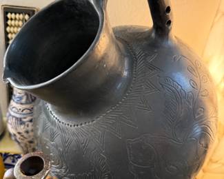 Oaxacan pottery