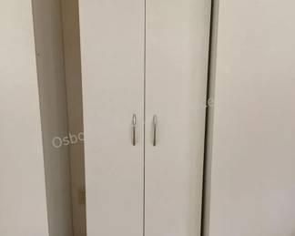 Storage cabinet
