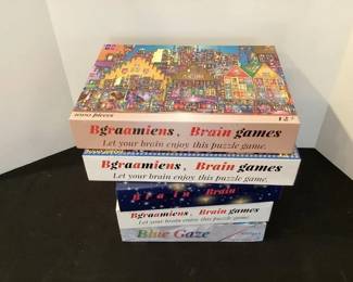 Large variety of puzzles in catalog