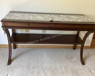 Foyer accent table