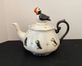 Large selection of collectible artisan & vintage teapots, many more in catalog