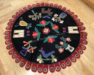 Felt tree skirt / rug