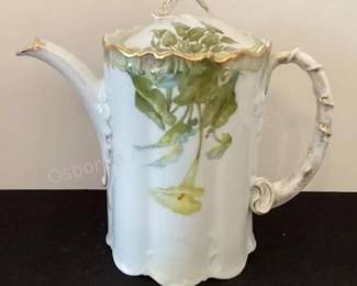Large selection of collectible artisan & vintage teapots, many more in catalog