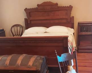 East Lake Victorian Full Size Walnut Bed