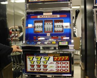 Bonus 7 Slot machine