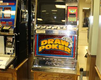Aristocrat Draw Poker Slot machine