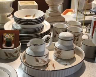 Midwinter Stonehenge Wild Oats Pottery Dishes