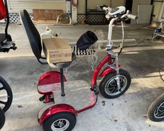 Ecotrikes With new batteries in box. Model MP ET8