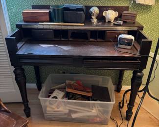 Spinet Desk