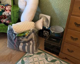 Bedding, Metal Boxes