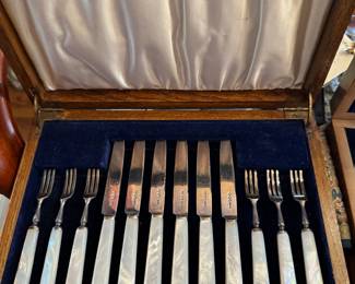 Mother of Pearl Dessert Set