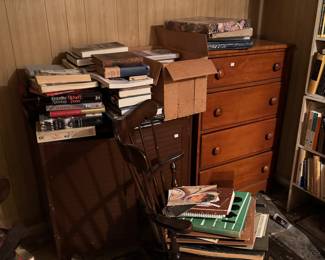Books, Maples Chest