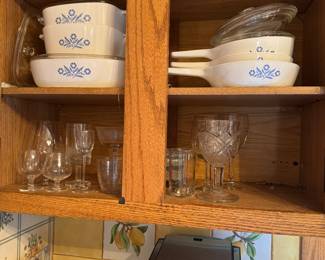 Kitchenware including Corning