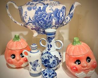 Johnson Bros Chippendale teapot