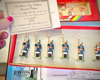 Vintage and antique British soldiers, most in original boxes - Bombay Lancers
