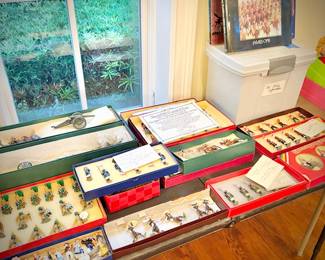 Vintage and antique British soldiers, most in original boxes