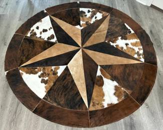 Round Patchwork Cowhide Rug w/ Center Star, 72in D