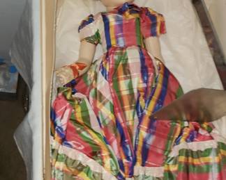 Vintage Madame alexander
Doll
