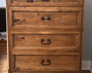 Rustic Pine Farmhouse 5-Drawer Chest of Drawers