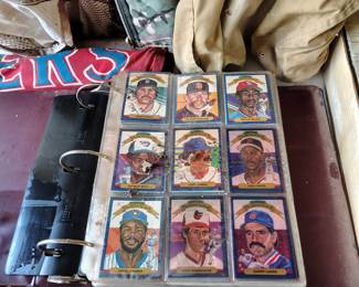 BASEBALL CARDS