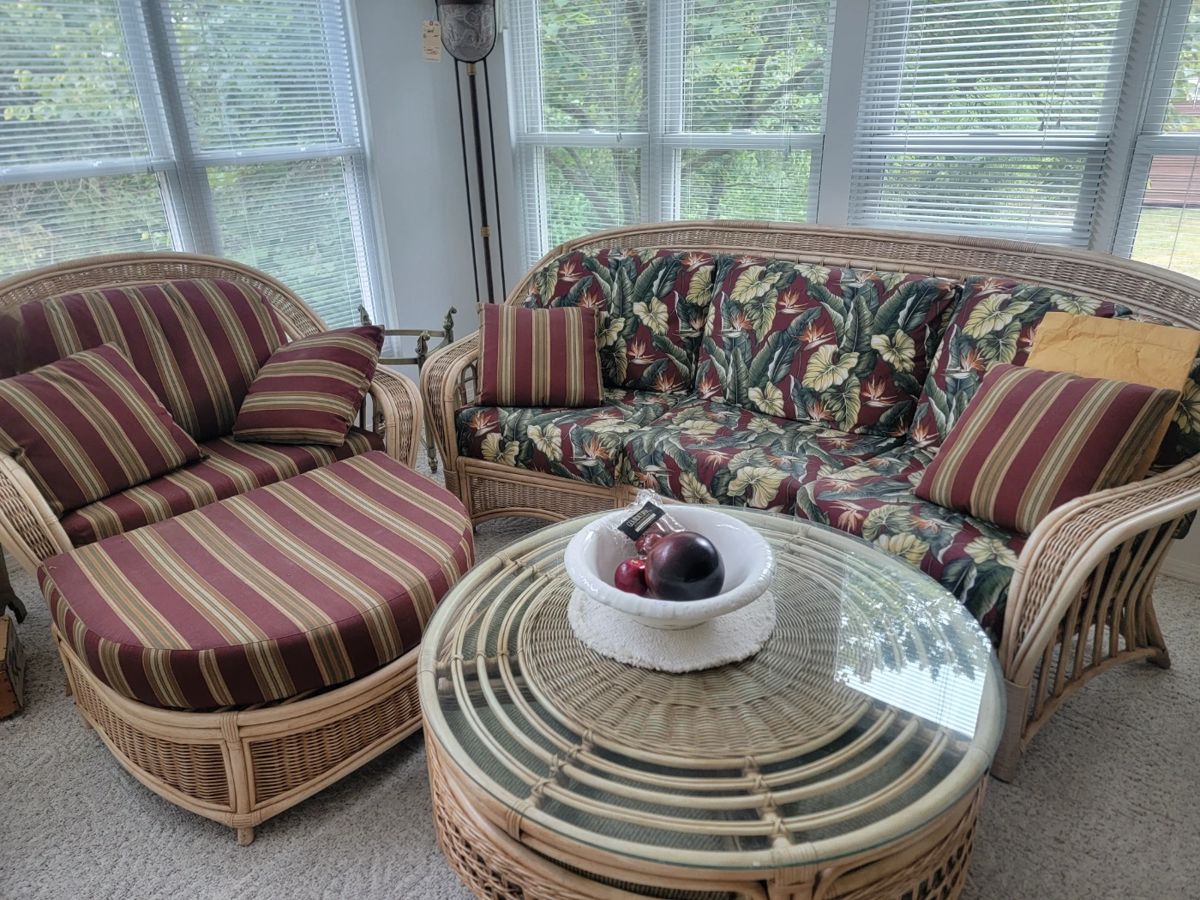 8 piece set includes 4 removable stools from under the table.