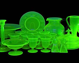 (25pc) Uranium Footed Bowls & More