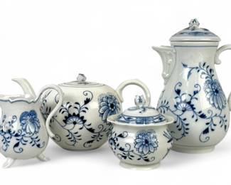 (4pc) Meissen "Blue Onion" Tea Set