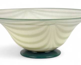 Fry Foval Festooning Jade Green Bowl