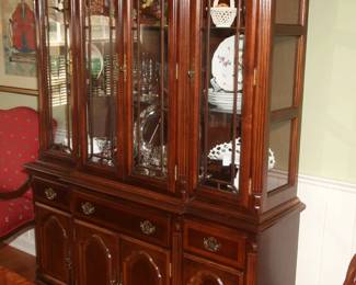CURIO/CHINA CABINET W/ SILVER DRAWERS