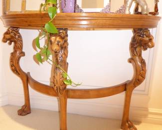 Lion Half Table