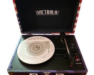 Victoria Bluetooth Turntable