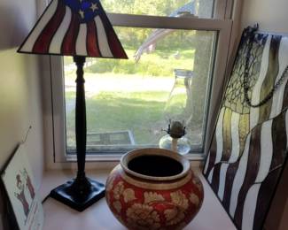 Stained glass lamp and American flag, Italian pottery