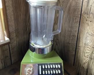 Amazing Waring 14 speed vintage Avocado green working blender
