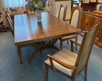 MCM dining room table, 6 chairs and 2 leaves (table shown with 1 leaf installed)