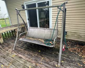 Patio swing 