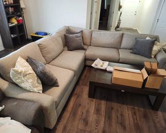 Excellent condition sectional