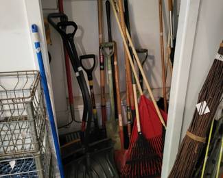 GARDEN TOOLS