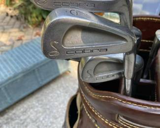 GOLF CLUB