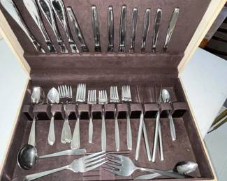 silverware set