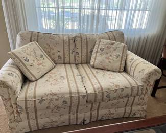 loveseat