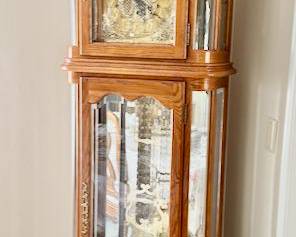 Beautiful Vintage Ridgeway Grandfather Clock