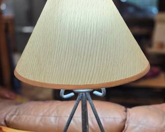 Table lamp
