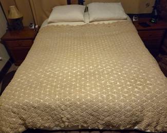 Gorgeous Swedish Popcorn Crocheted Bedspread / Blanket / Coverlet
This beautiful vintage blanket is a treasured heirloom you'll pass on to future generations. It's hard to imagine the number of hours skilled and devoted craftsmen took to create it.