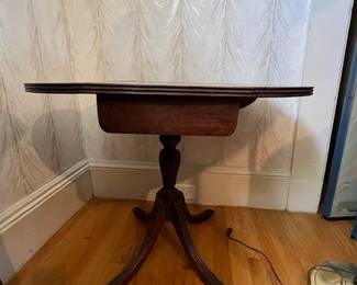 41 Small Mahogany Stand with Drawer